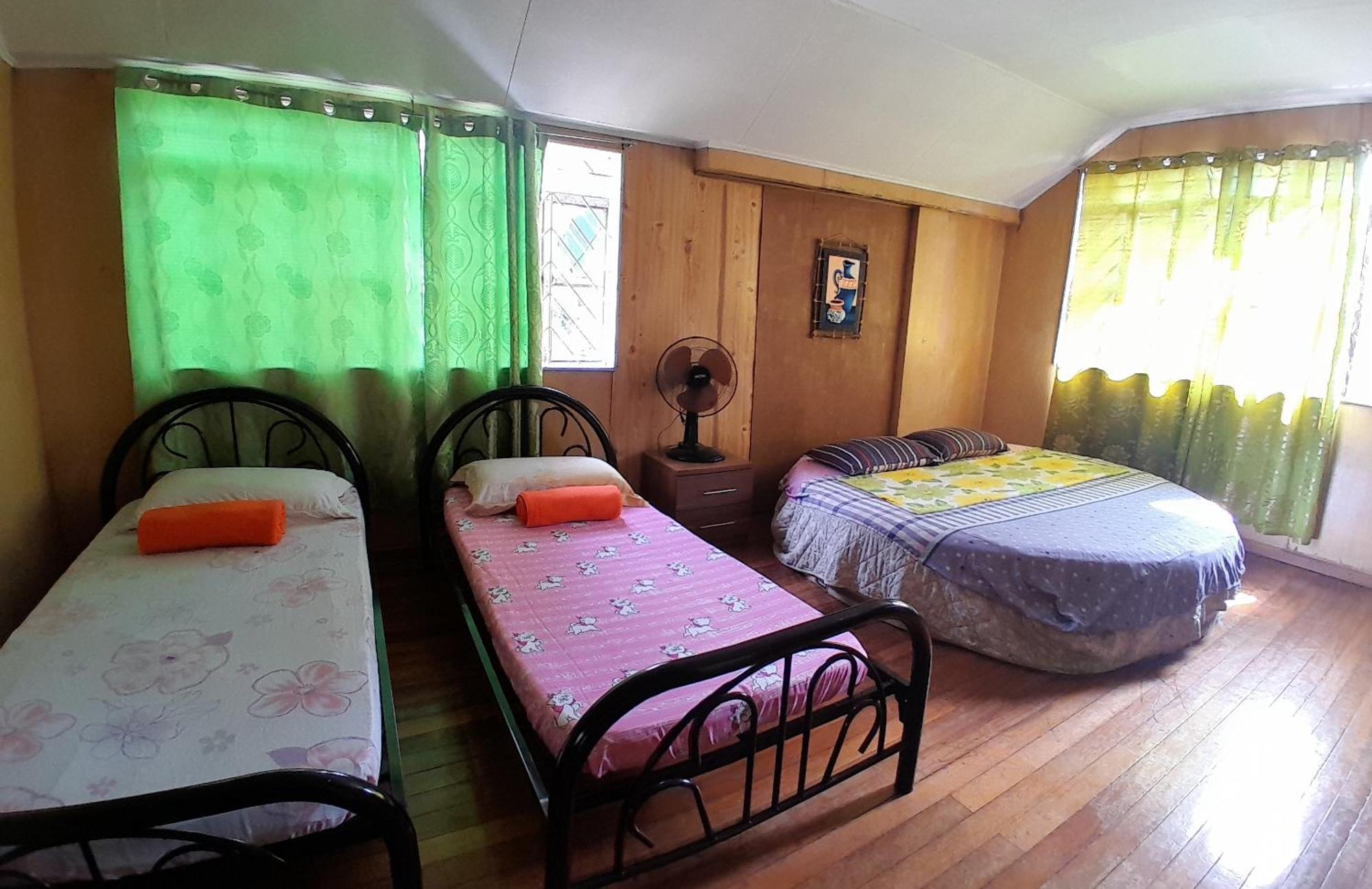 Amara Transient House - Homestay Baguio City Esterno foto