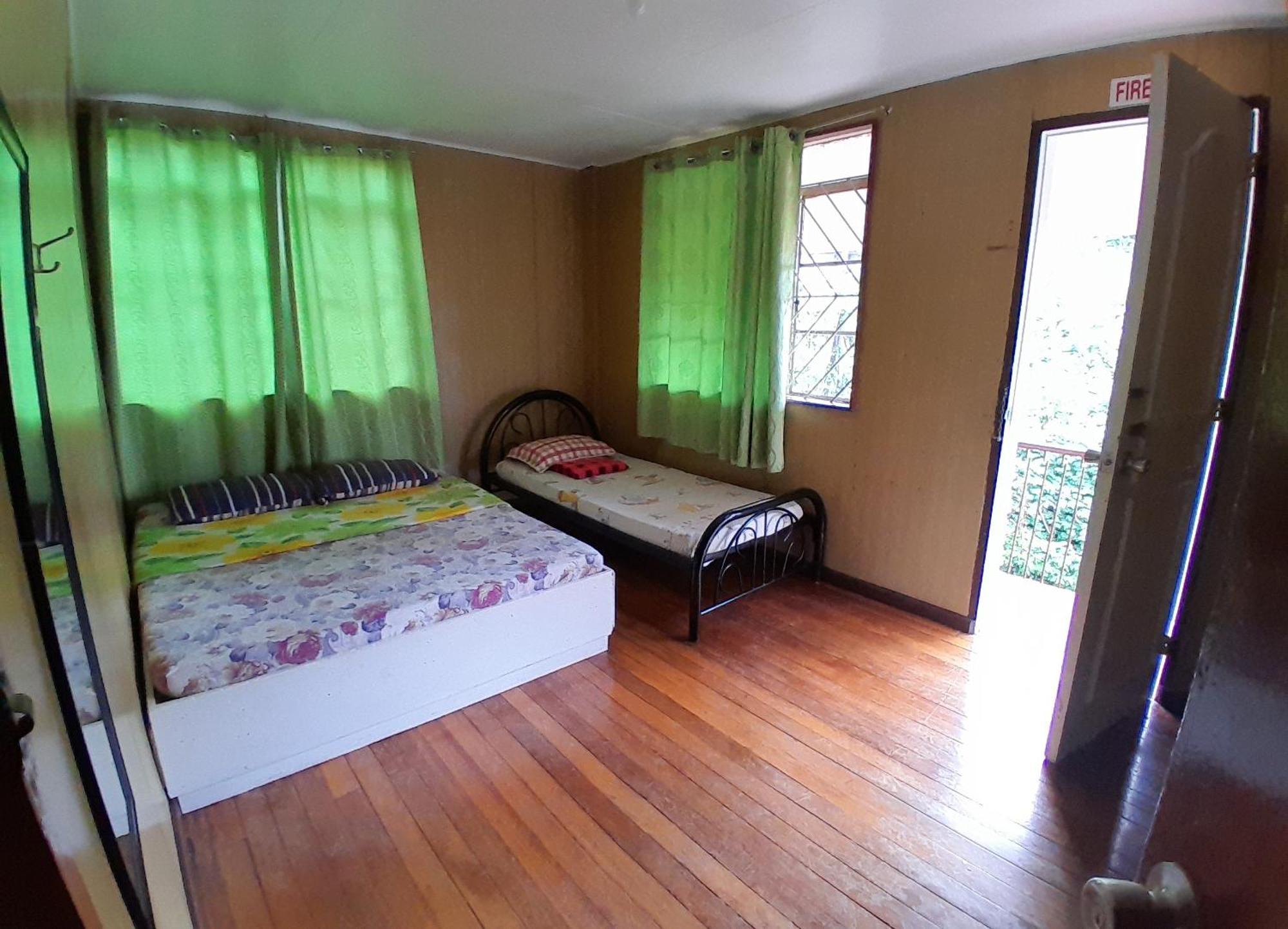 Amara Transient House - Homestay Baguio City Esterno foto
